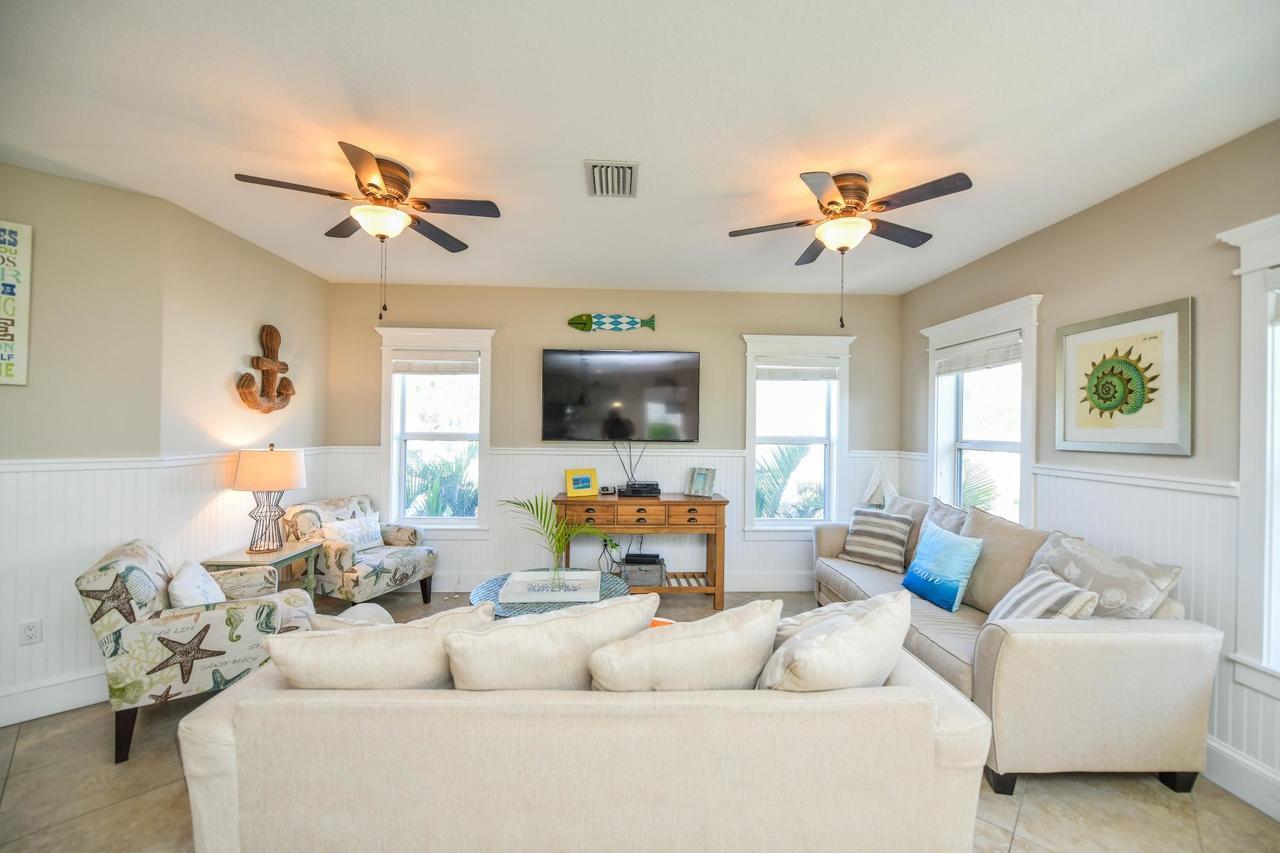 Nautical Tides Villa Bradenton Beach Exterior photo